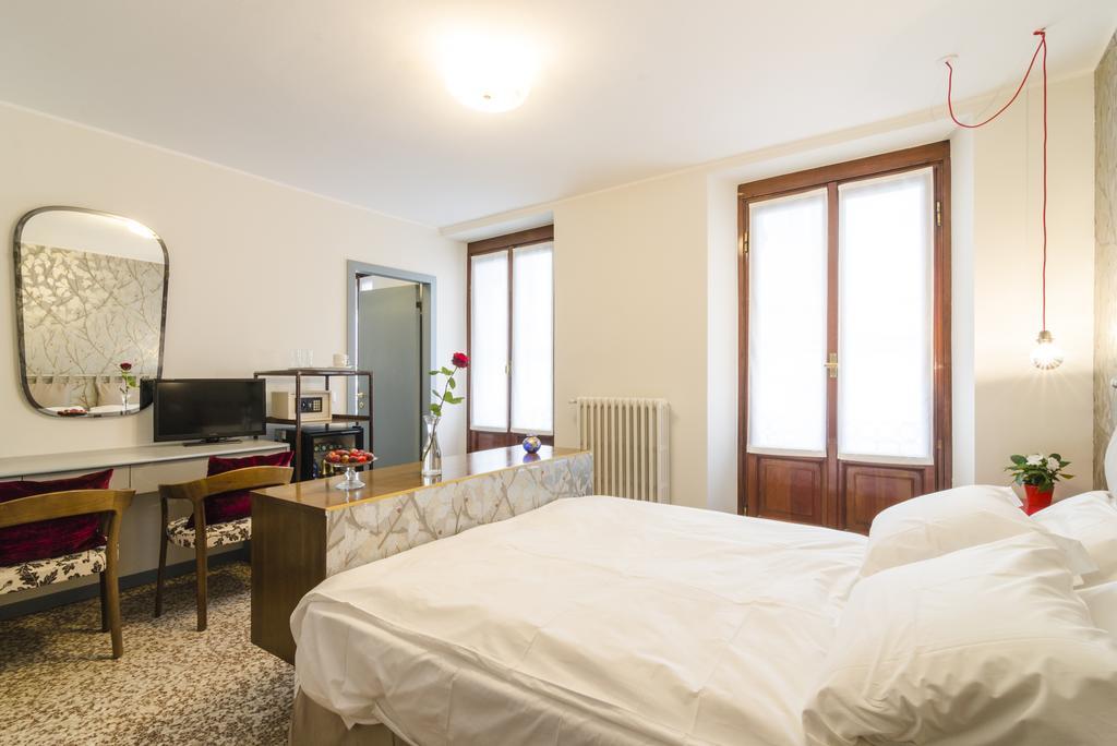 Ca' Monteggia Guest House Милано Стая снимка