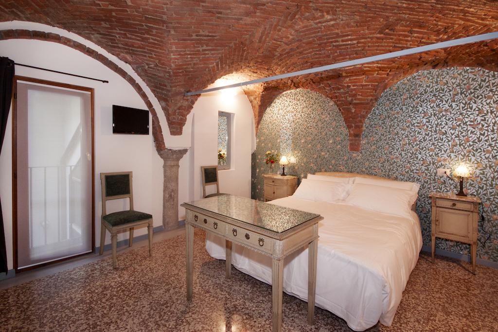 Ca' Monteggia Guest House Милано Стая снимка